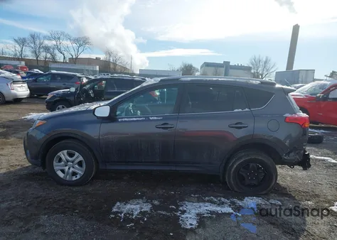 2014 Toyota Rav4 Le z USA, uszkodzony, nr VIN 2T3BFREV0EW137605